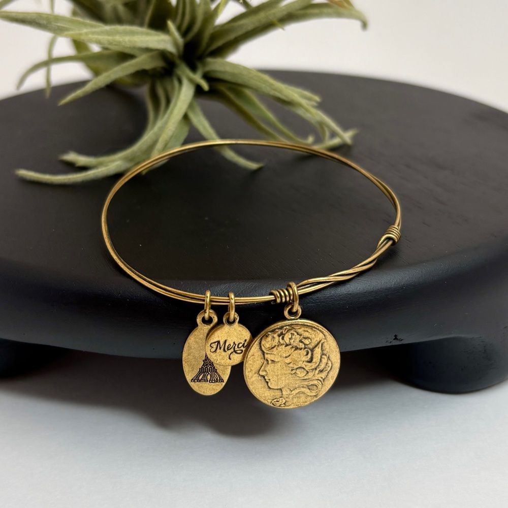 BEAUTIFUL French Beaucoup Designs 14K Gold Plated Brass Bracelet